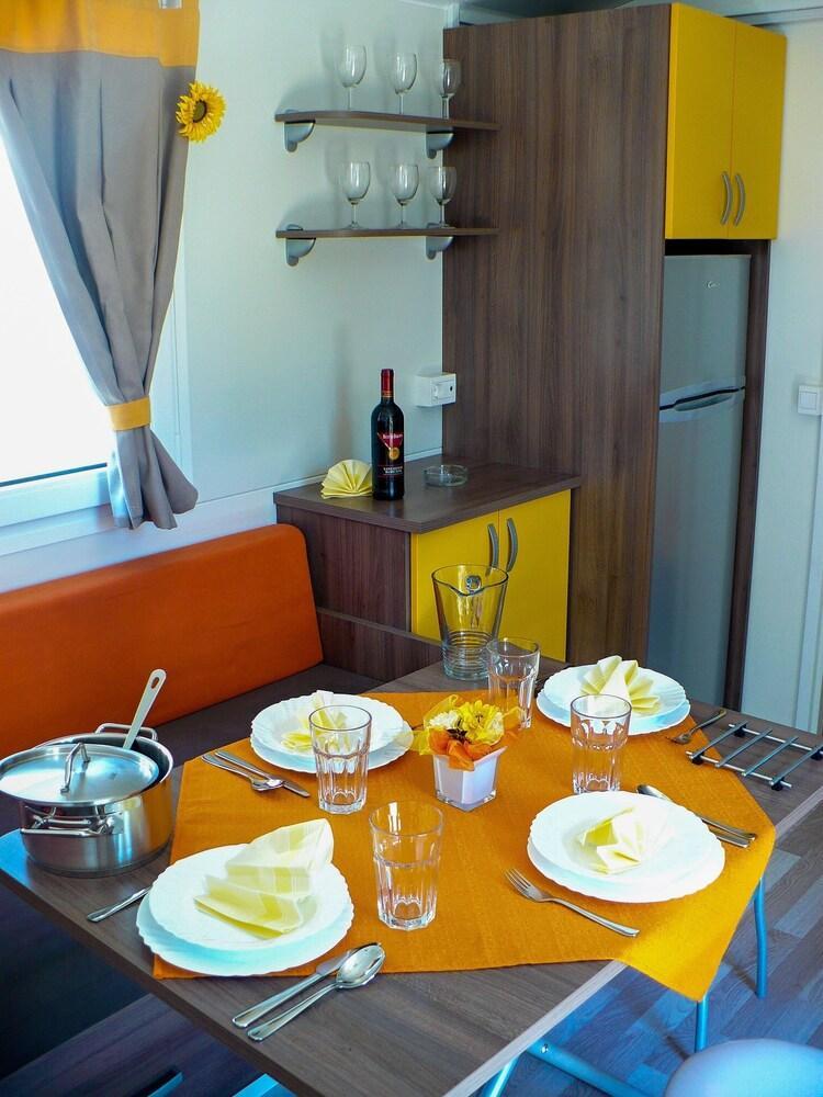 Victoria Mobilehome In Camping Mare E Pineta Lido di Spina Eksteriør billede