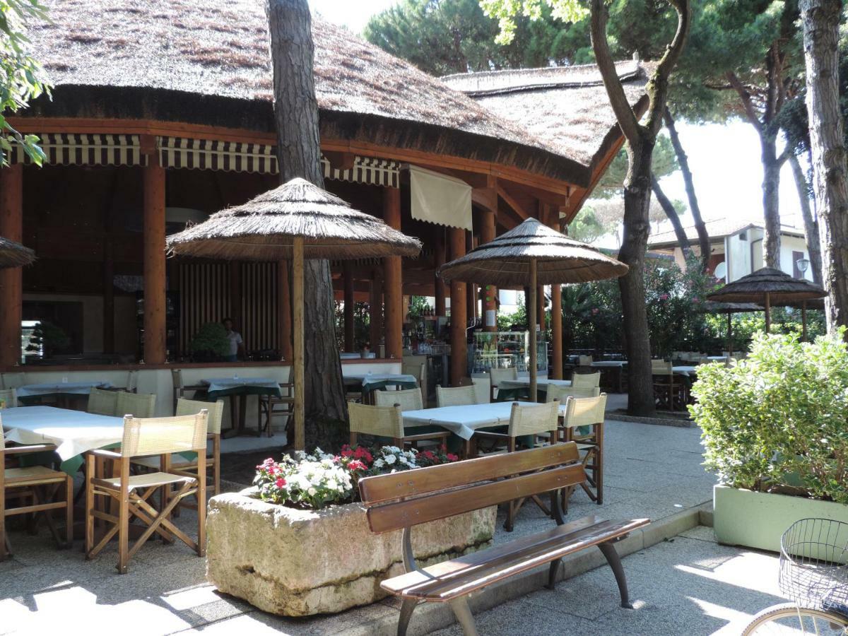 Victoria Mobilehome In Camping Mare E Pineta Lido di Spina Eksteriør billede